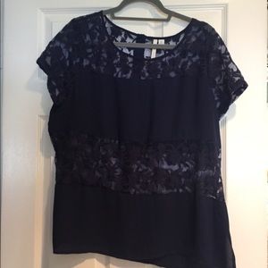Lauren Conrad short sleeve top